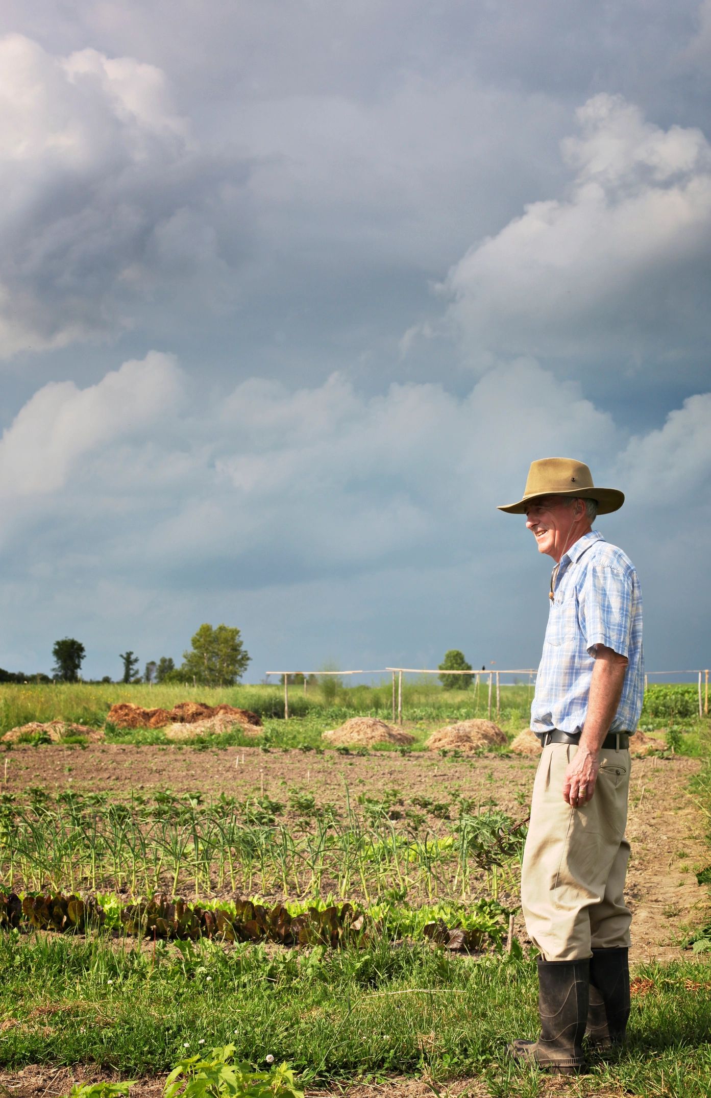 Experienced agricultural professional in the field
